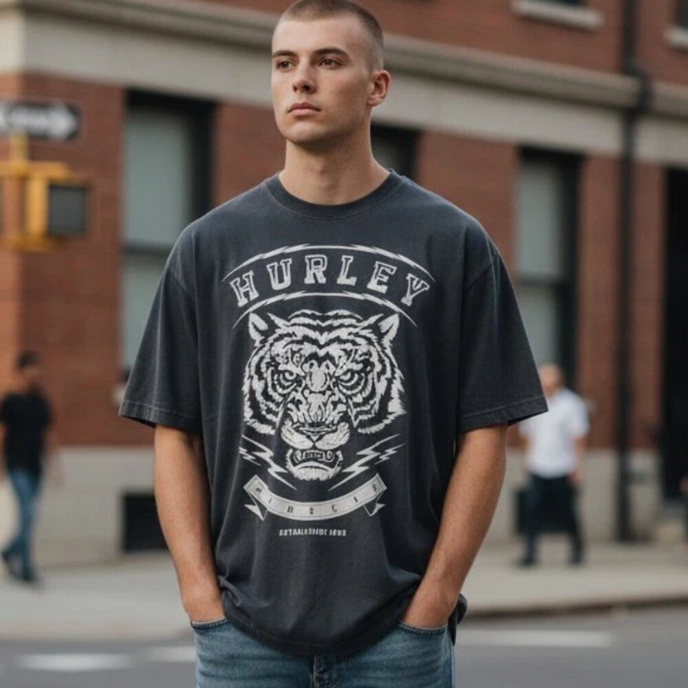 Hurley Mens tee shirt size Medium, grey, Tiger